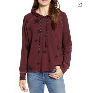 SUNDRY Star-Print Hoodie Sweatshirt in Marsala